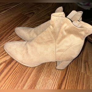 Marc Fisher Suede boots